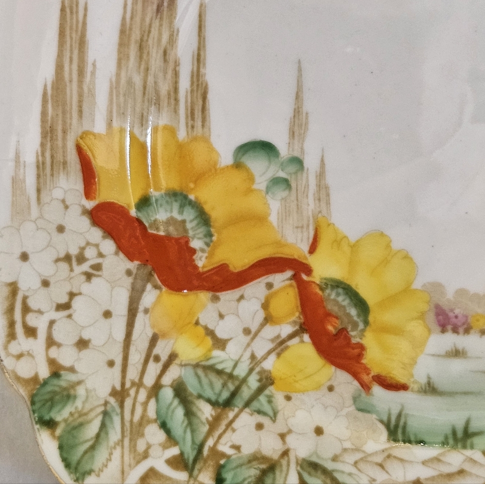 Set of 4 Gorgeous "Kensington" Side Plates by Royal Standard England.
